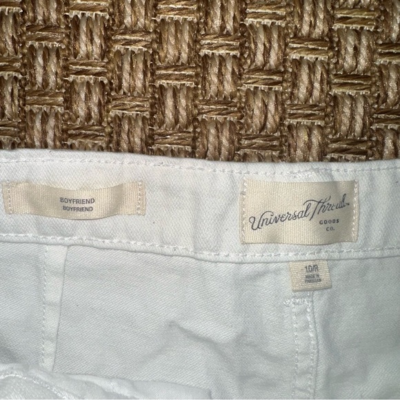 Universal Thread Boyfriend Crop Jeans - Picture 6 of 10